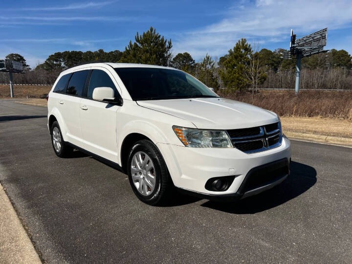 White 2019 Dodge Journey SUV / Crossover Front-Wheel Drive Automatic