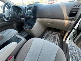 2014 Kia Sedona - $7,000
