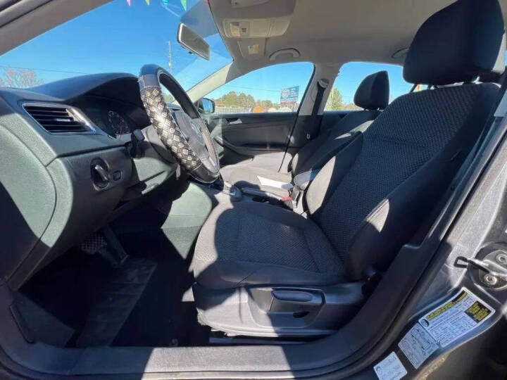 2014 Volkswagen Jetta - $5,950
