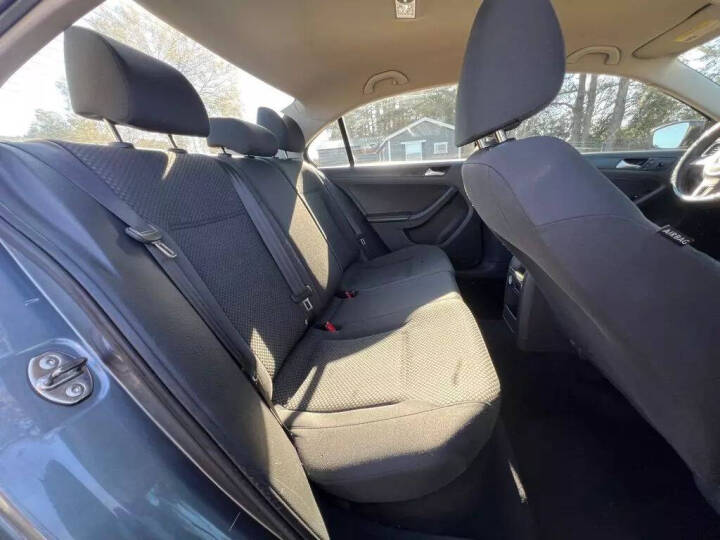 2014 Volkswagen Jetta - $5,950