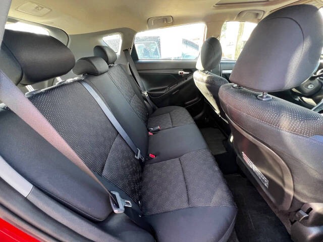 2009 Pontiac Vibe - $6,000