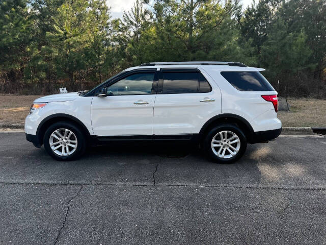 2015 Ford Explorer - $11,950