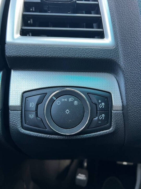2015 Ford Explorer - $11,950