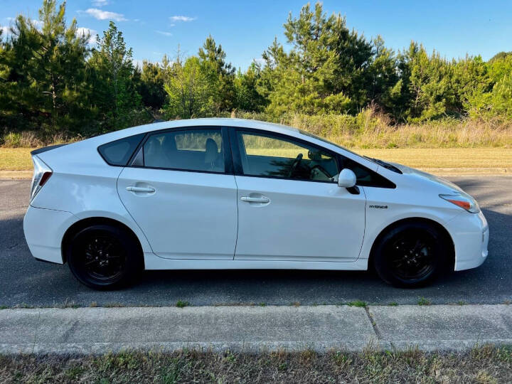 2013 Toyota Prius - $10,950