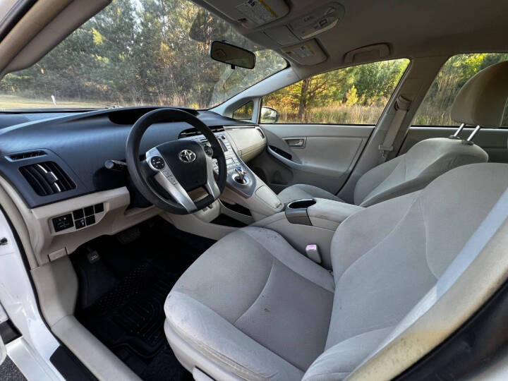2013 Toyota Prius - $10,950