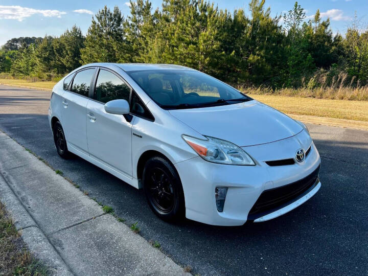 2013 Toyota Prius - $10,950