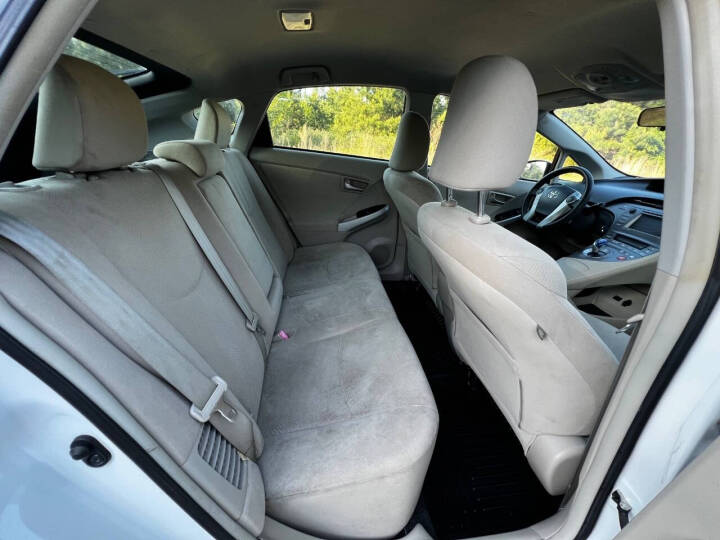 2013 Toyota Prius - $10,950