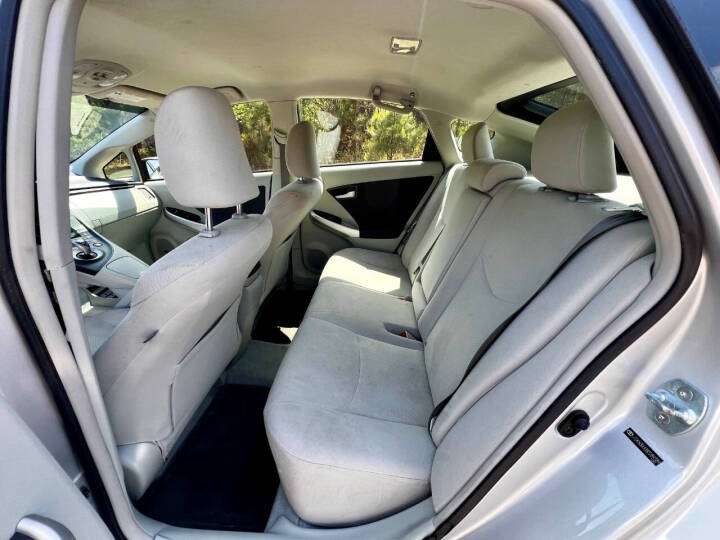 2011 Toyota Prius - $8,750