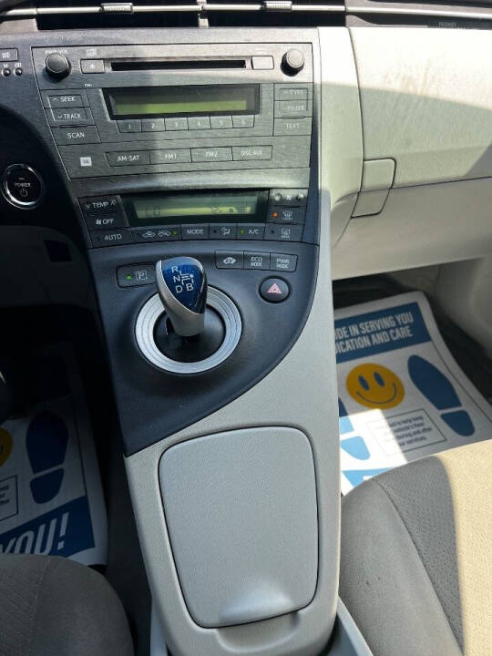2011 Toyota Prius - $8,750