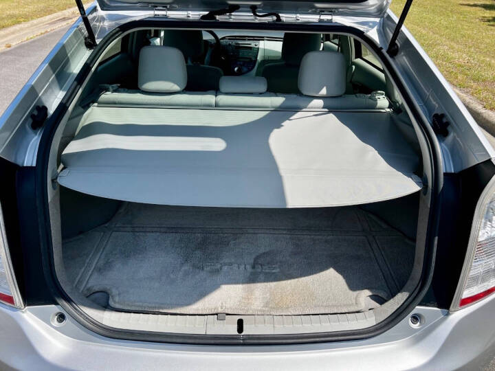 2011 Toyota Prius - $8,750