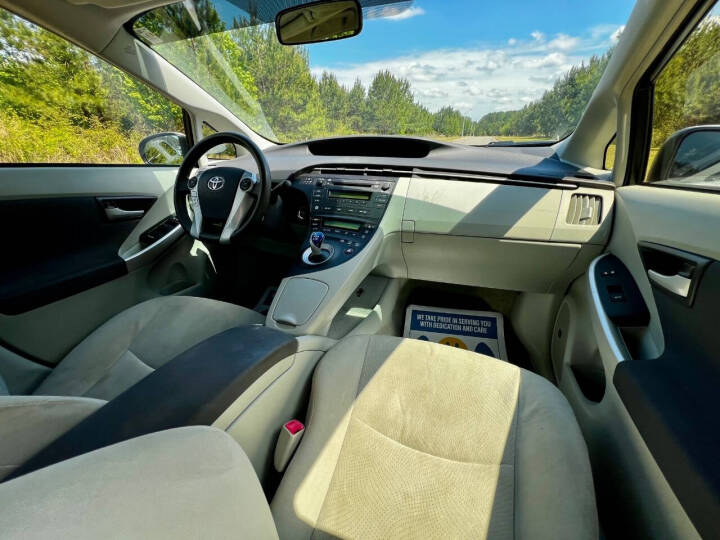 2011 Toyota Prius - $8,750