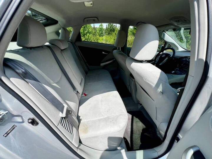 2011 Toyota Prius - $8,750