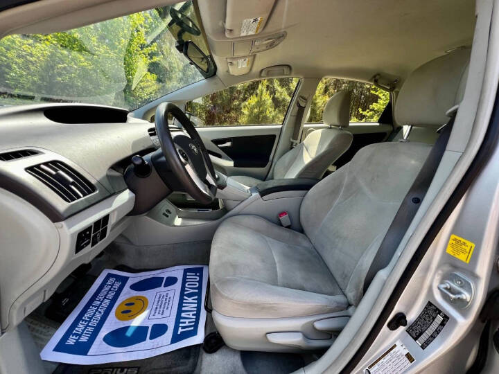 2011 Toyota Prius - $8,750
