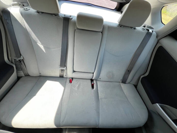 2011 Toyota Prius - $8,750