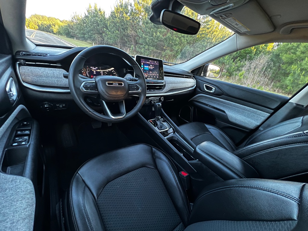 2022 Jeep Compass - $12,950
