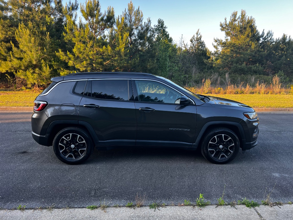 2022 Jeep Compass - $12,950