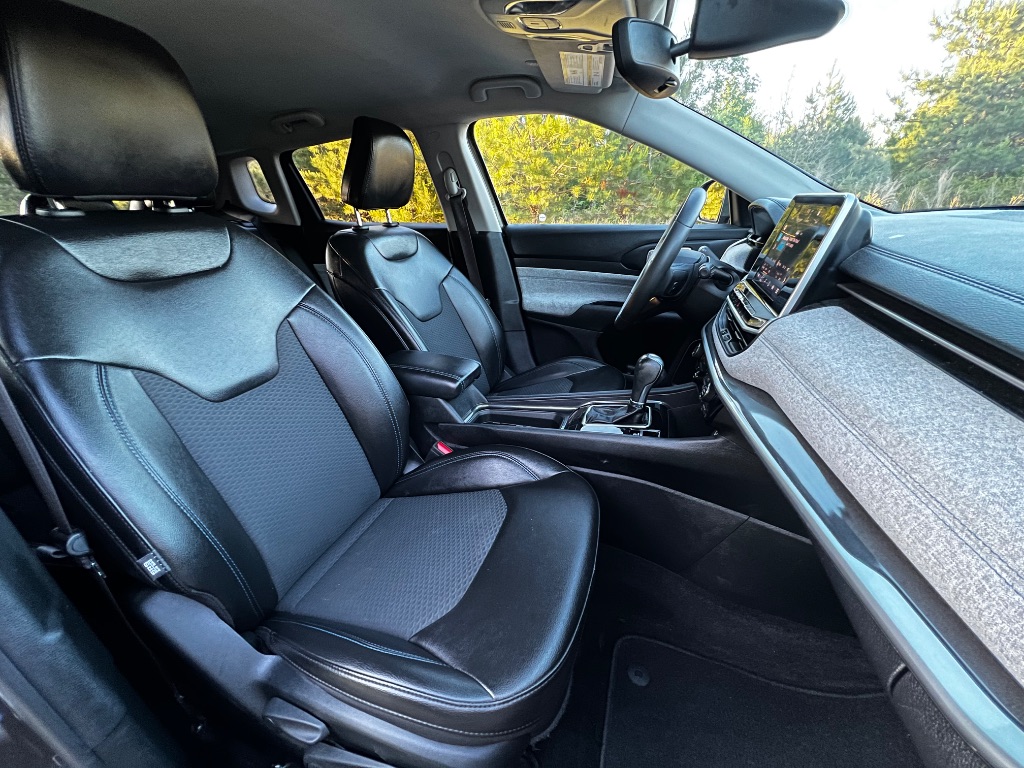 2022 Jeep Compass - $12,950