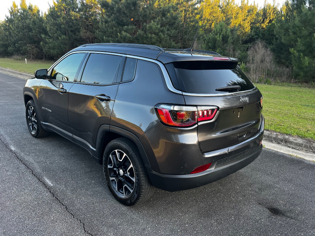 2022 Jeep Compass - $12,950