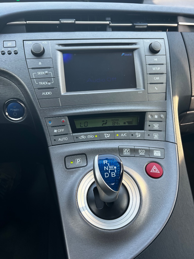2015 Toyota Prius - $10,500