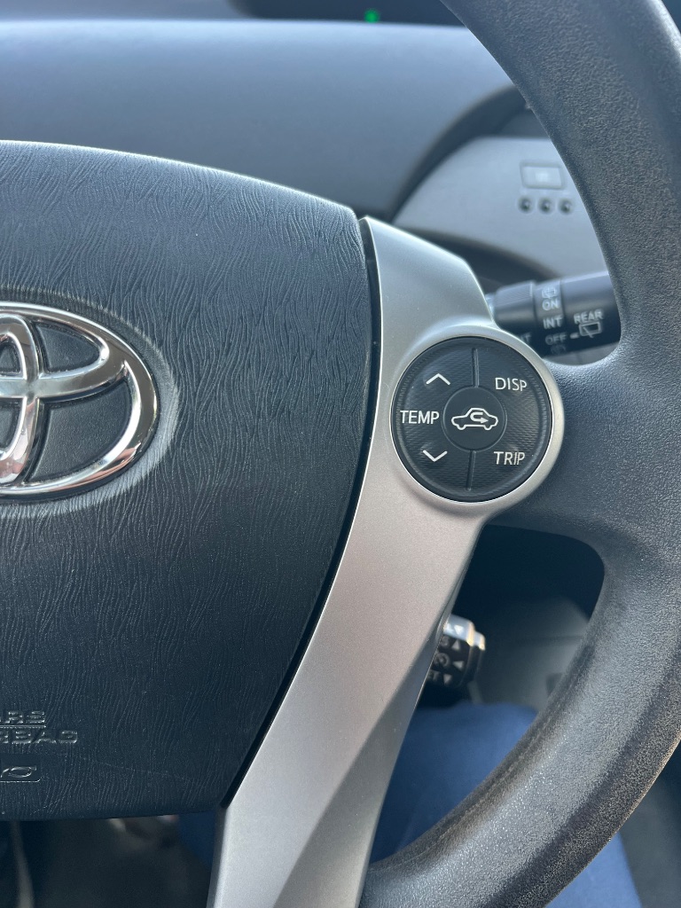 2015 Toyota Prius - $10,500