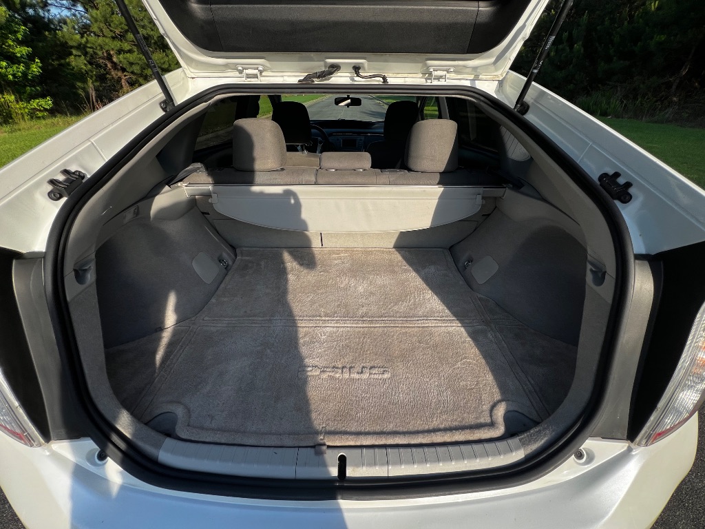 2015 Toyota Prius - $10,500