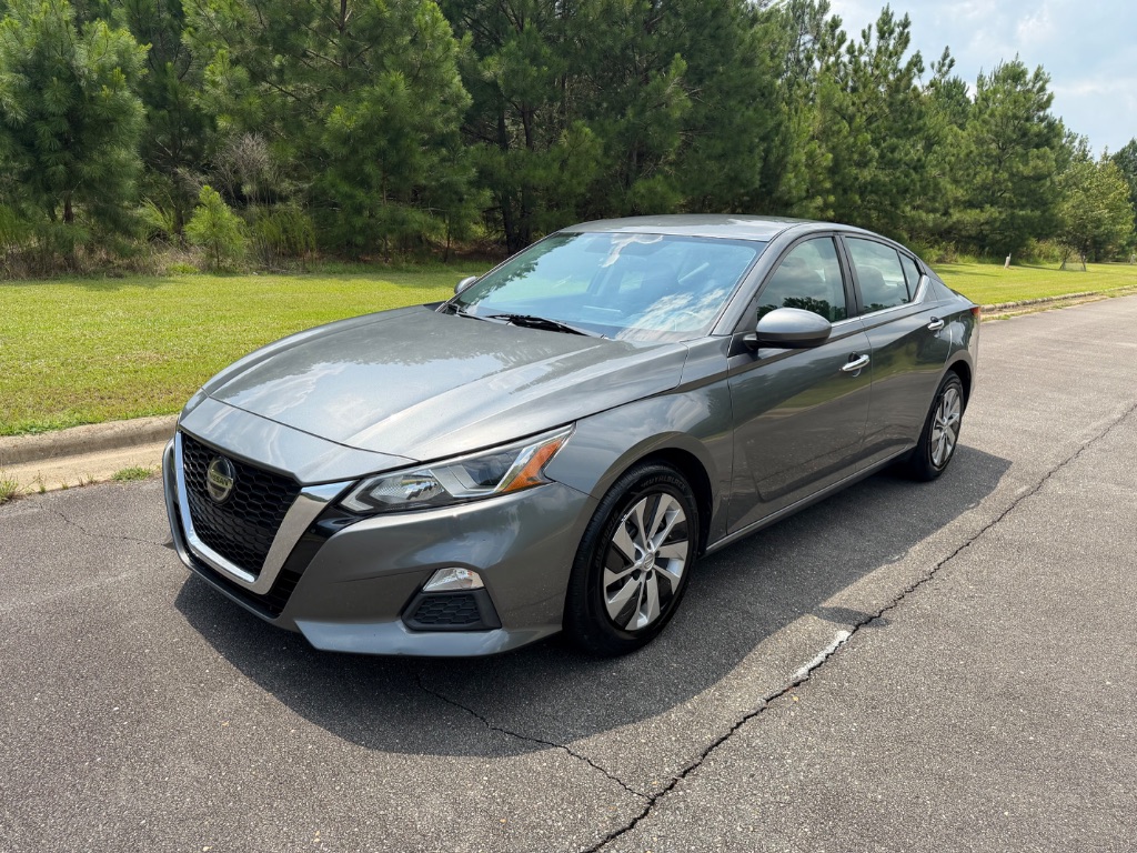 2020 Nissan Altima - $10,950