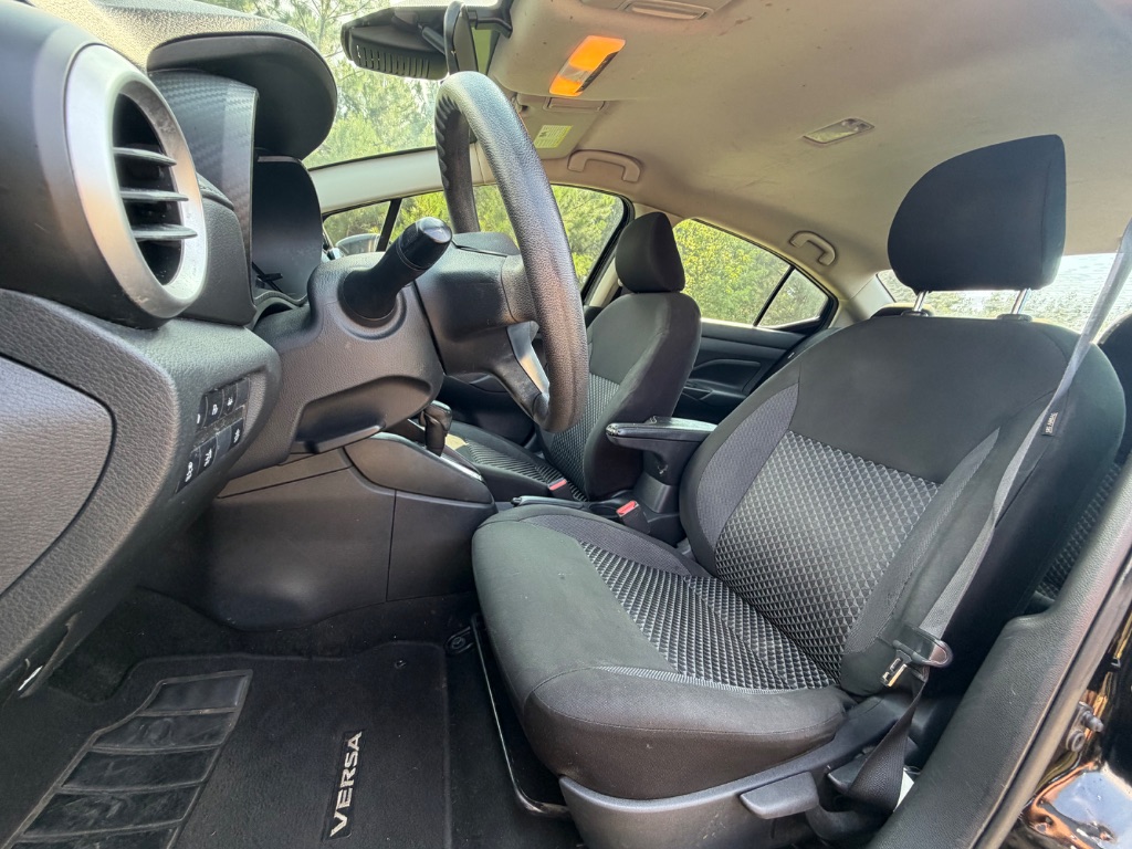 2020 Nissan Versa - $8,250