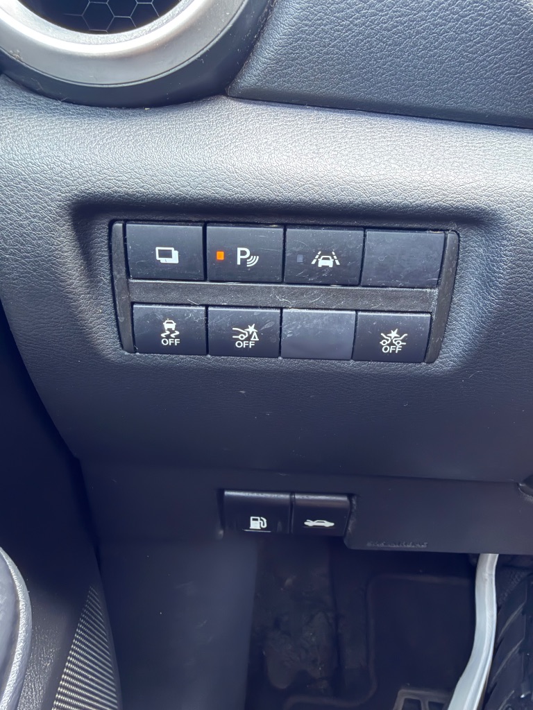 2020 Nissan Versa - $8,250
