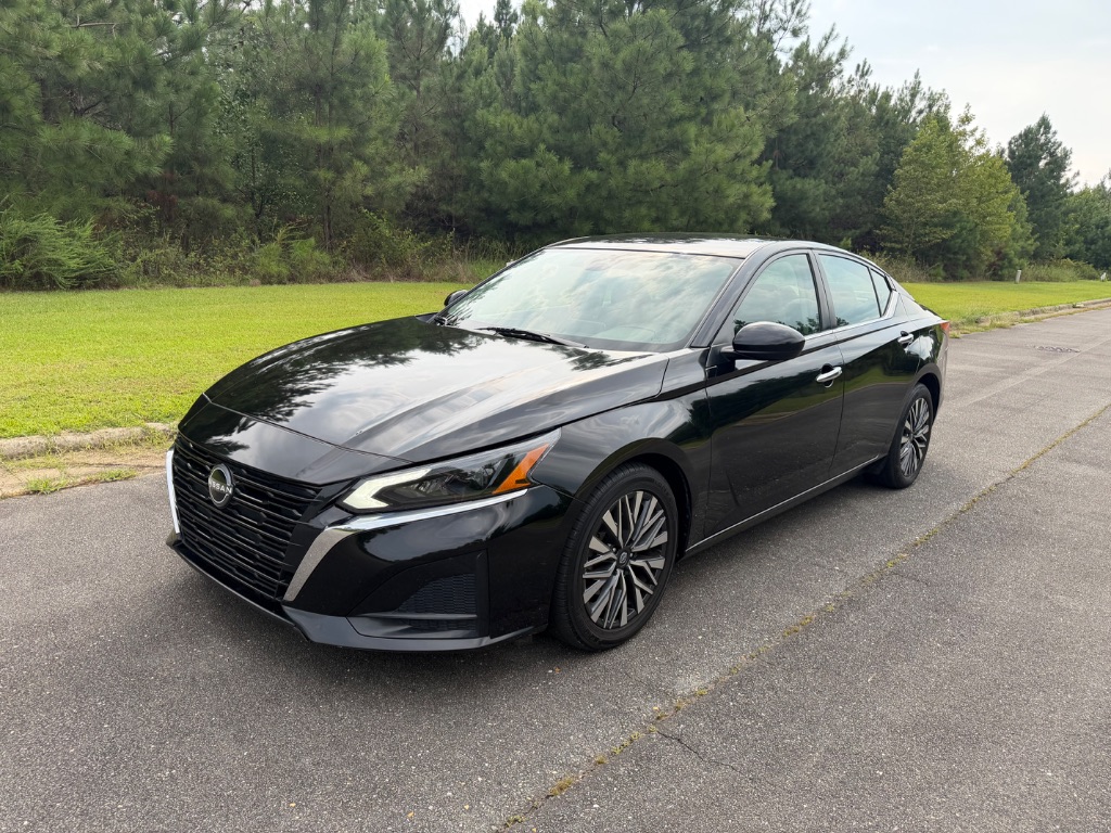 2023 Nissan Altima - $14,950