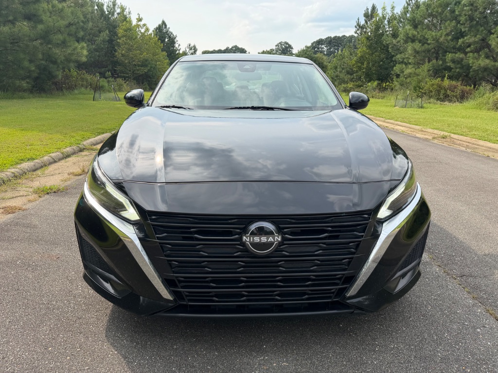 2023 Nissan Altima - $14,950