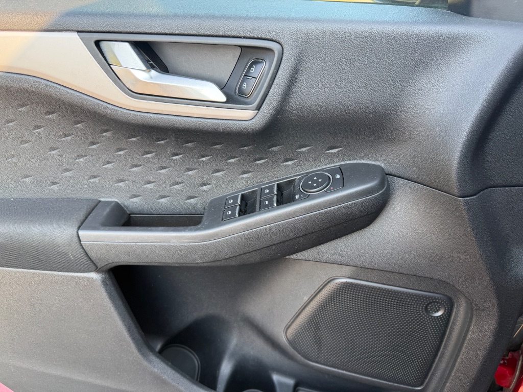 2020 Ford Escape - $9,950