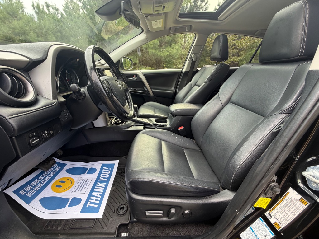 2018 Toyota RAV4 - $14,950