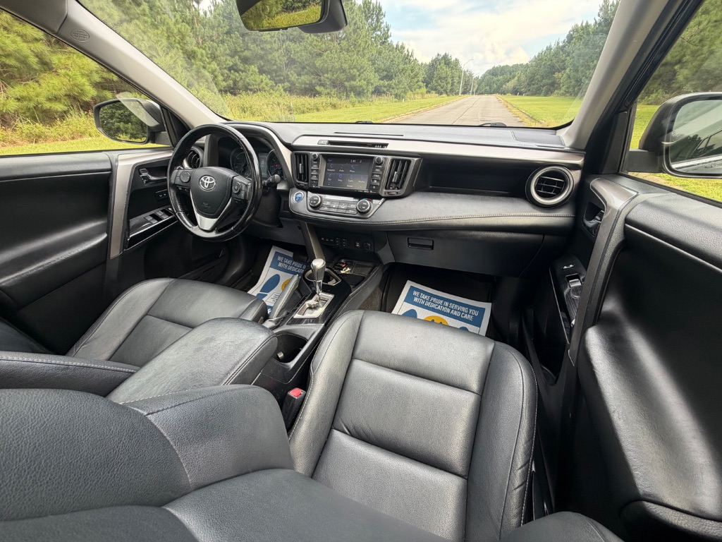2018 Toyota RAV4 - $14,950