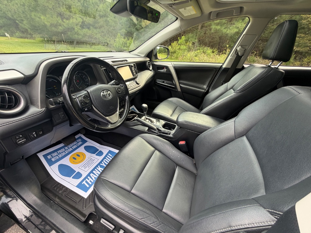 2018 Toyota RAV4 - $14,950