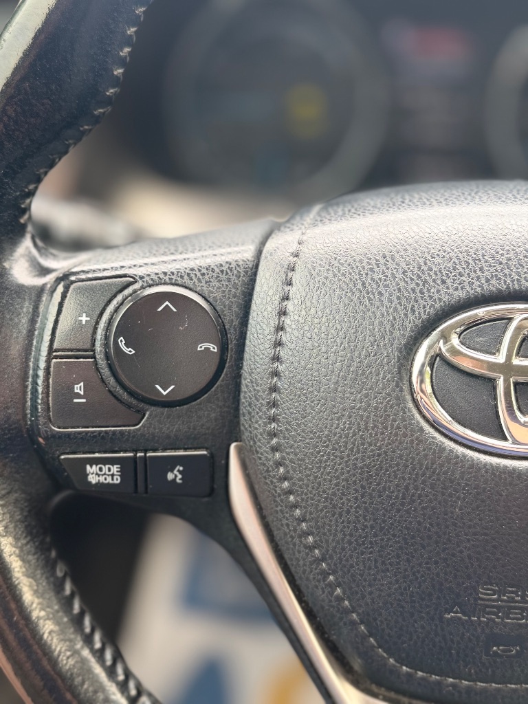 2018 Toyota RAV4 - $14,950