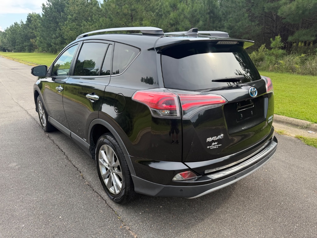 2018 Toyota RAV4 - $14,950