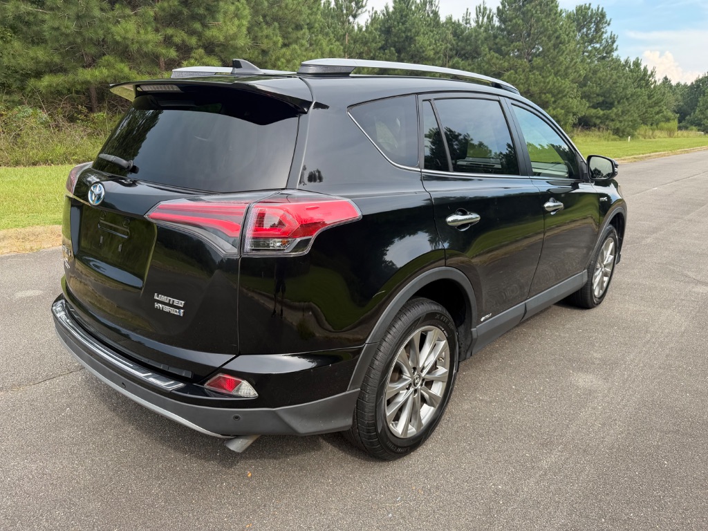 2018 Toyota RAV4 - $14,950