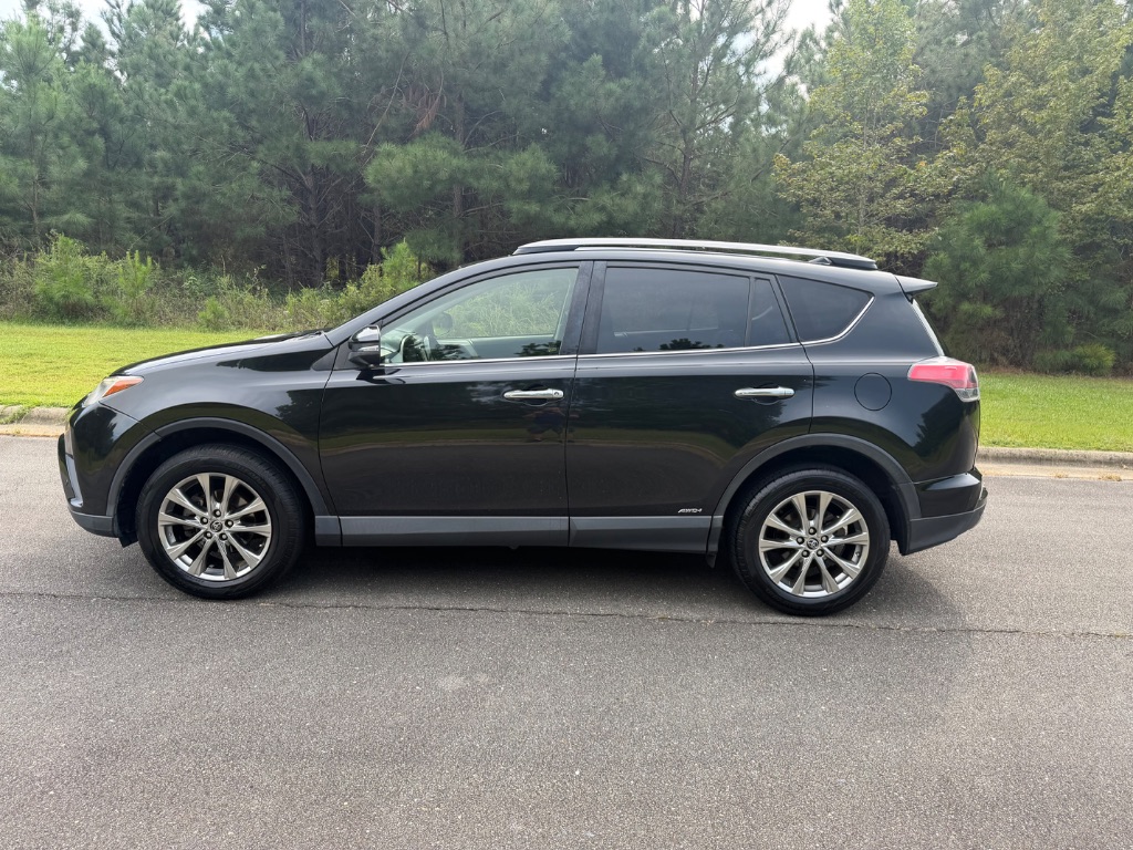 2018 Toyota RAV4 - $14,950
