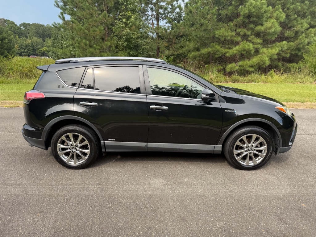 2018 Toyota RAV4 - $14,950