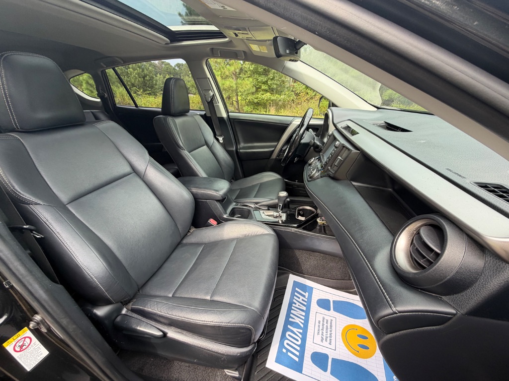 2018 Toyota RAV4 - $14,950