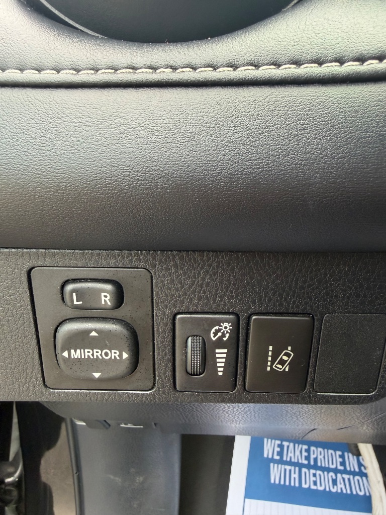 2018 Toyota RAV4 - $14,950