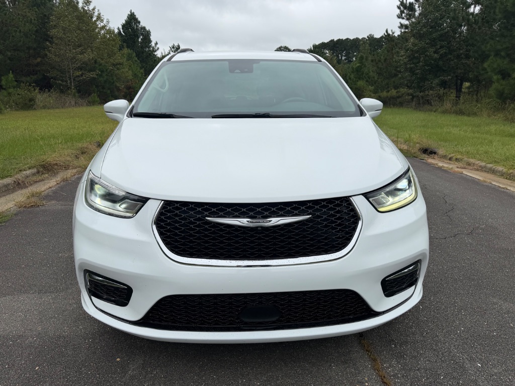 2022 Chrysler Pacifica - $14,550