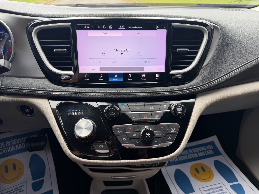 2022 Chrysler Pacifica - $14,550