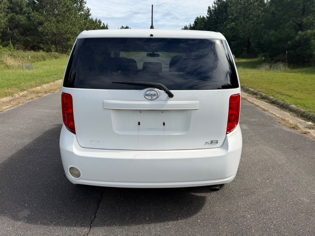 2010 Toyota Scion Xb - $8,950
