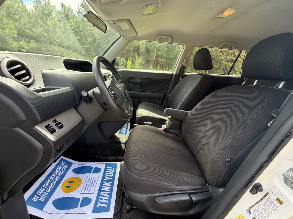 2010 Toyota Scion Xb - $8,950