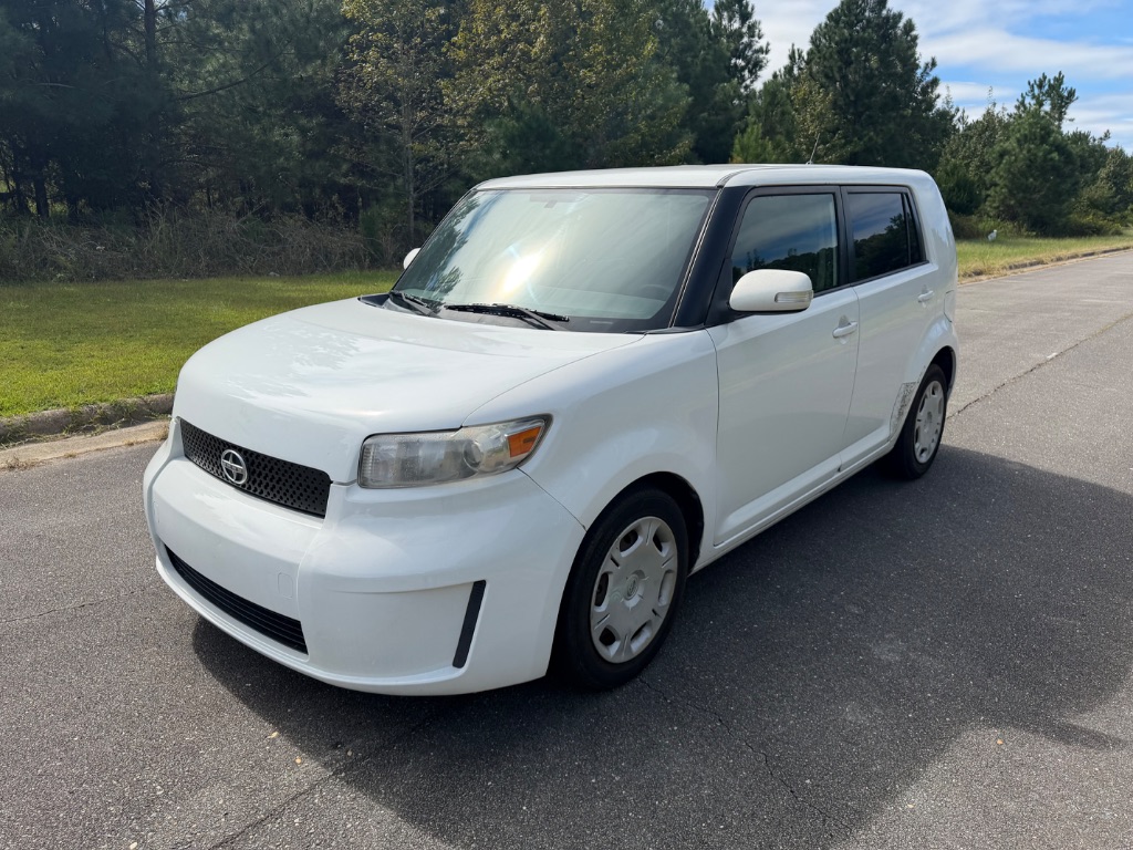2010 Toyota Scion Xb - $8,950