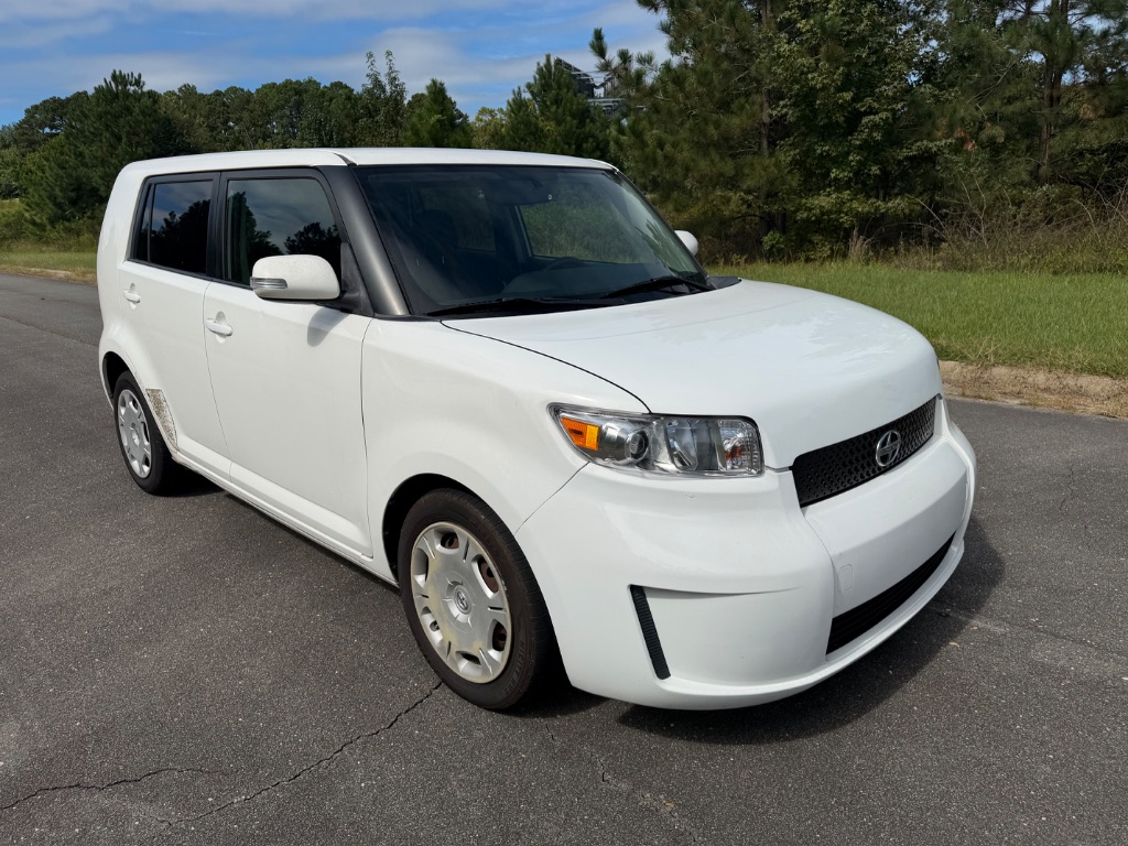 2010 Toyota Scion Xb - $8,950