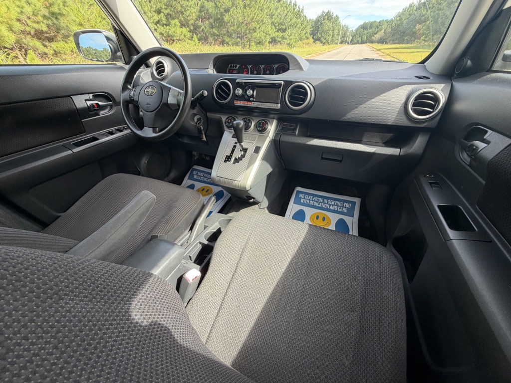 2010 Toyota Scion Xb - $8,950
