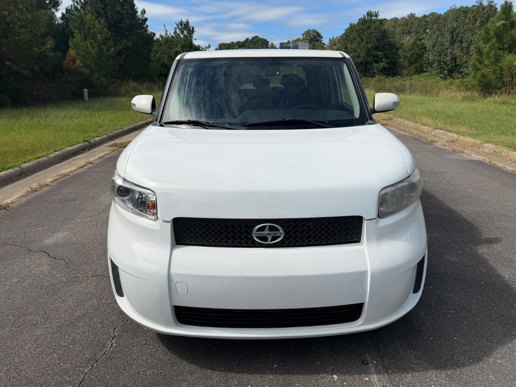 2010 Toyota Scion Xb - $8,950