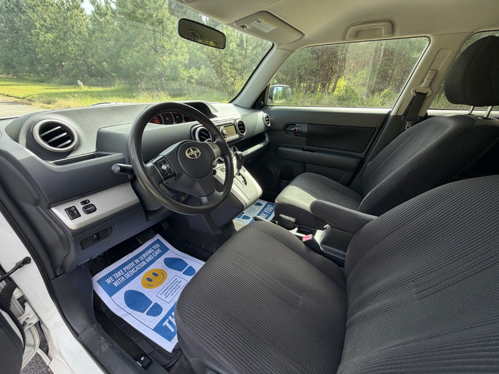 2010 Toyota Scion Xb - $8,950